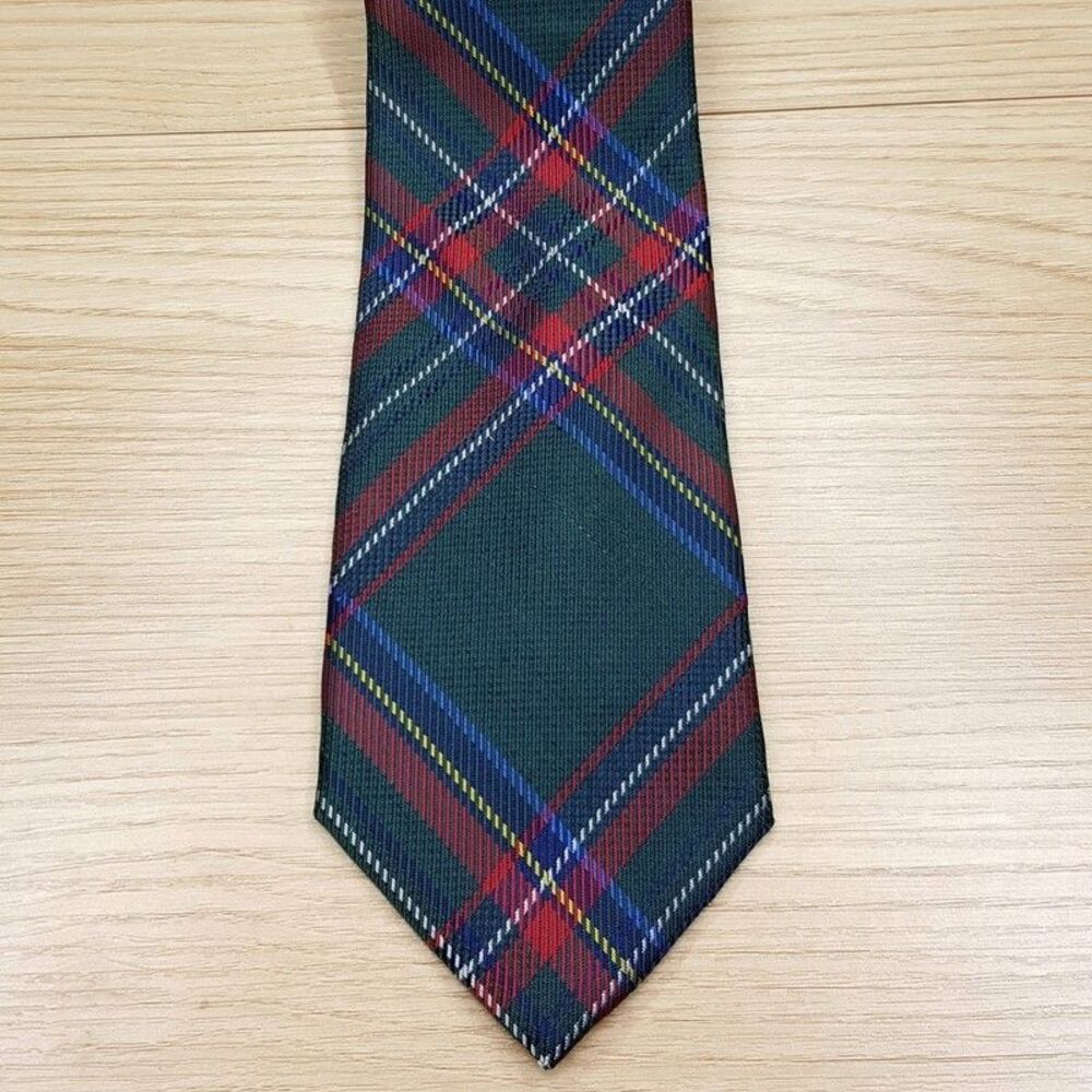 CLUB ROOM Mens Neck Tie Green Red Plaid Christmas Holidays Necktie
